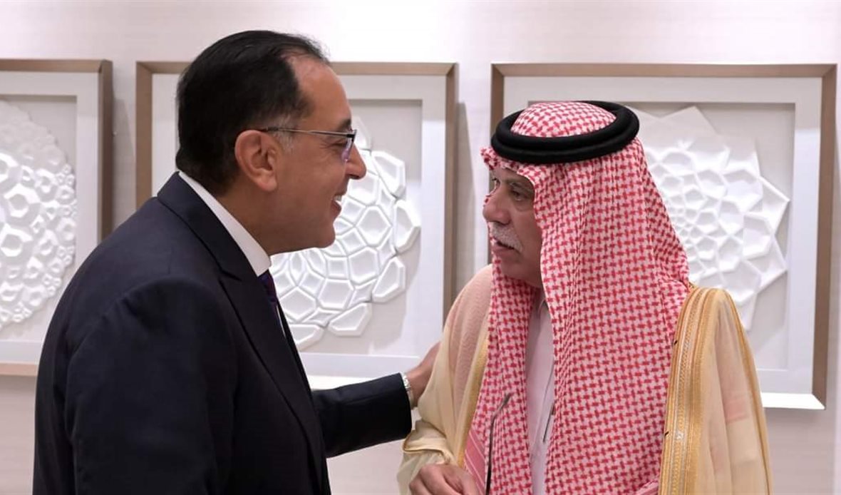 رئيس الوزراء ووزير