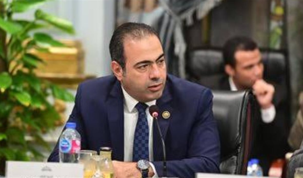 النائب محمود حسين