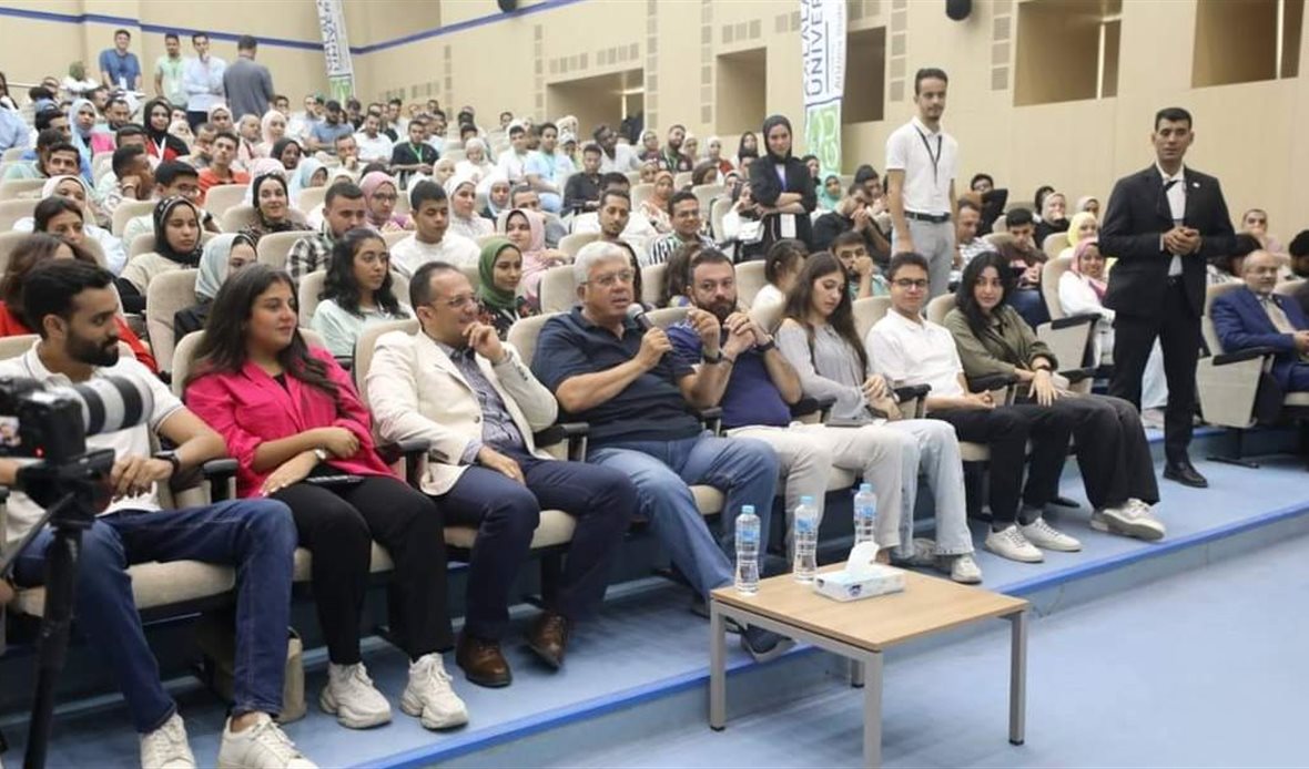 جانب من فعاليات المعسكر