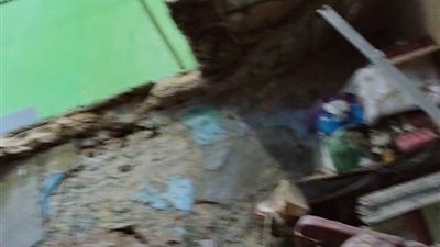 تفاصيل انهيار جزئى داخل عقار في حدائق القبة