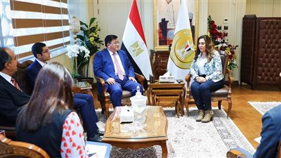وزيرة التنمية المحلية تبحث مع وفد مؤسسة رجال الأعمال المصريين الصينيين فرص ومجالات التعاون بين الجانبين