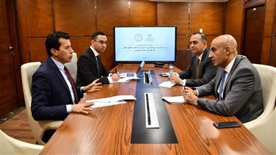 وزيرا الرياضة والتعليم يبحثان الشراكة الاستراتيجية بين الوزارتين في إطار مبادرة 