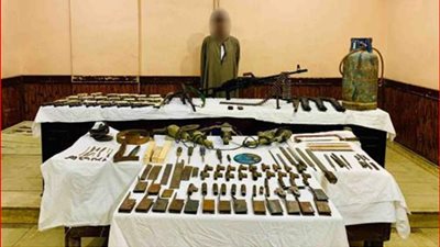 أمن أسيوط يضبط ورشة لتصنيع الأسلحة: 28 قطعة سلاح ناري بحوزة المتهم