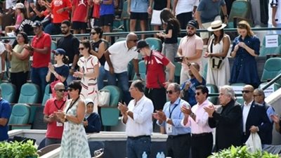 أشرف صبحي يشهد مباراة مصر والمجر لكأس ديفيز