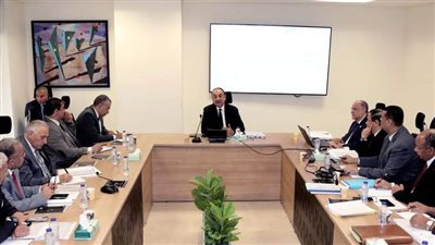 وزير قطاع الأعمال العام يتابع مؤشرات أداء شركات 