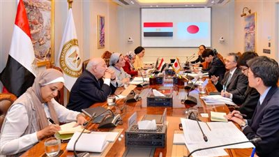 وزيرة البيئة تلتقي السفير الياباني بالقاهرة