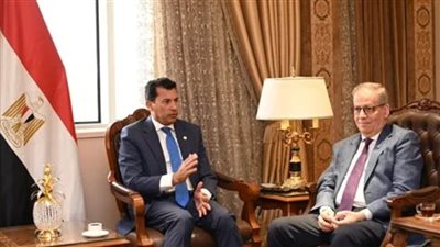 وزير الرياضة يتابع آخر تطورات المعمل المصري لمكافحة المنشطات