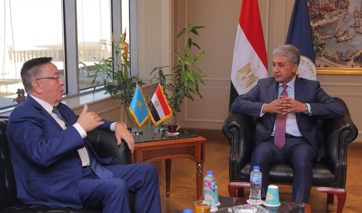 وزير السياحة والآثار