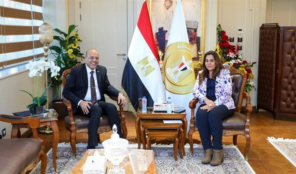 وزيرا التنمية المحلية
