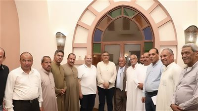 “لقاء موسع بين محافظ الجيزة ومشايخ الواحات لحل مشكلات الكهرباء والصرف الصحي”