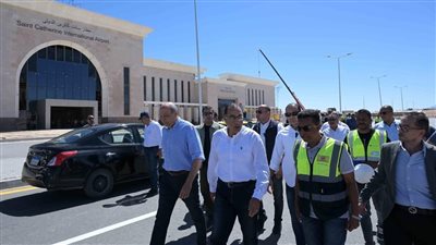 رئيس الوزراء يتفقد أعمال تطوير مطار سانت كاترين الدولي