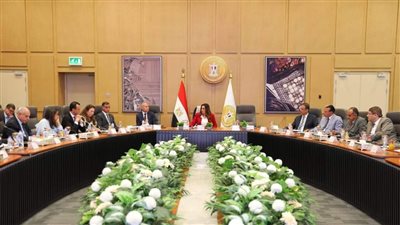 وزيرة التنمية المحلية تتابع استعدادات استضافة مصر للمنتدى الحضري العالمي