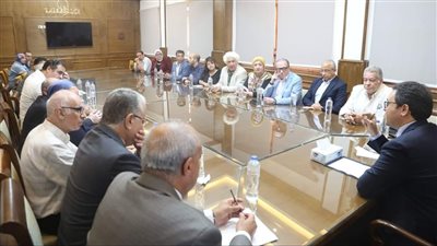 وزير الثقافة يلتقي أعضاء مجلس نقابة الفنانين التشكيليين