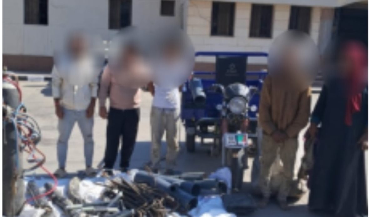 المتهمين 