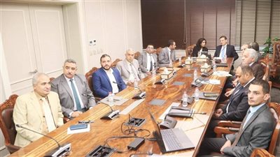 وزير الزراعة يبحث مع مجموعة الغانم الكويتية تعزير استثماراتها في مصر 