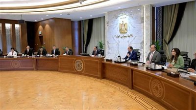 “مدبولي” يلتقي رئيس الهيئة الوطنية الصينية للتنظيم المالي والوفد المرافق له