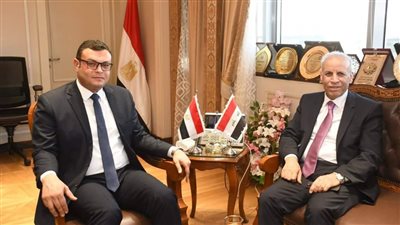 وزير الإسكان يستقبل السفير العراقي بالقاهرة لبحث تعزيز سبل التعاون المشترك