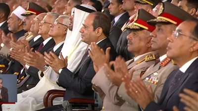 بالتزامن مع افتتاحها بمقرها الجديد.. السيسي وبن زايد يشاهدان فيلمًا تسجيليًا عن الأكاديمية العسكرية