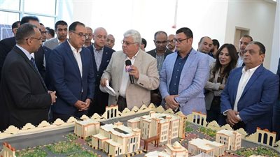 رئيس الوزراء يتفقد جامعة طيبة التكنولوجية
