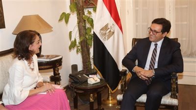 وزير الثقافة يلتقي سفيرة رومانيا بالقاهرة لبحث تعزيز التعاون المشترك 