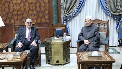 شيخ الأزهر يستقبل رئيس مجلس الدولة