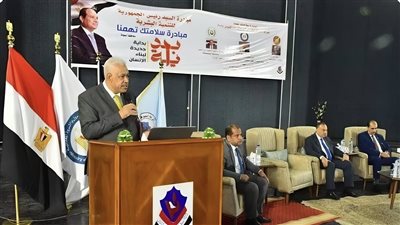 وزارة العمل تطلق ندوة “سلامتك تهمنا” لتعزيز السلامة والصحة المهنية في أسيوط