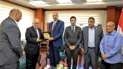 سوهاج تبرز كمركز بارالمبي جديد في جنوب الصعيد
