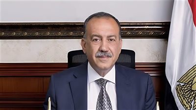 “محافظ أسيوط يعتمد التعريفة الجديدة لسيارات الأجرة والسرفيس ويكثف الحملات الرقابية لضمان الالتزام”