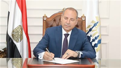 محافظ القاهرة يعتمد تعريفة الركوب الجديدة ويشدد على الرقابة لضمان الالتزام