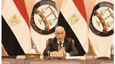 “النائب العام يشكل فريق تحقيق موسع للتحقيق في حادث تصادم قطارين بالمنيا”