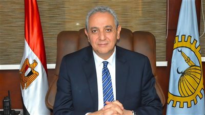 محافظ الغربية يتفقد المواقف ويشدد على الالتزام بتعريفة الركوب الجديدة.. حملات مكثفة لضبط المخالفين