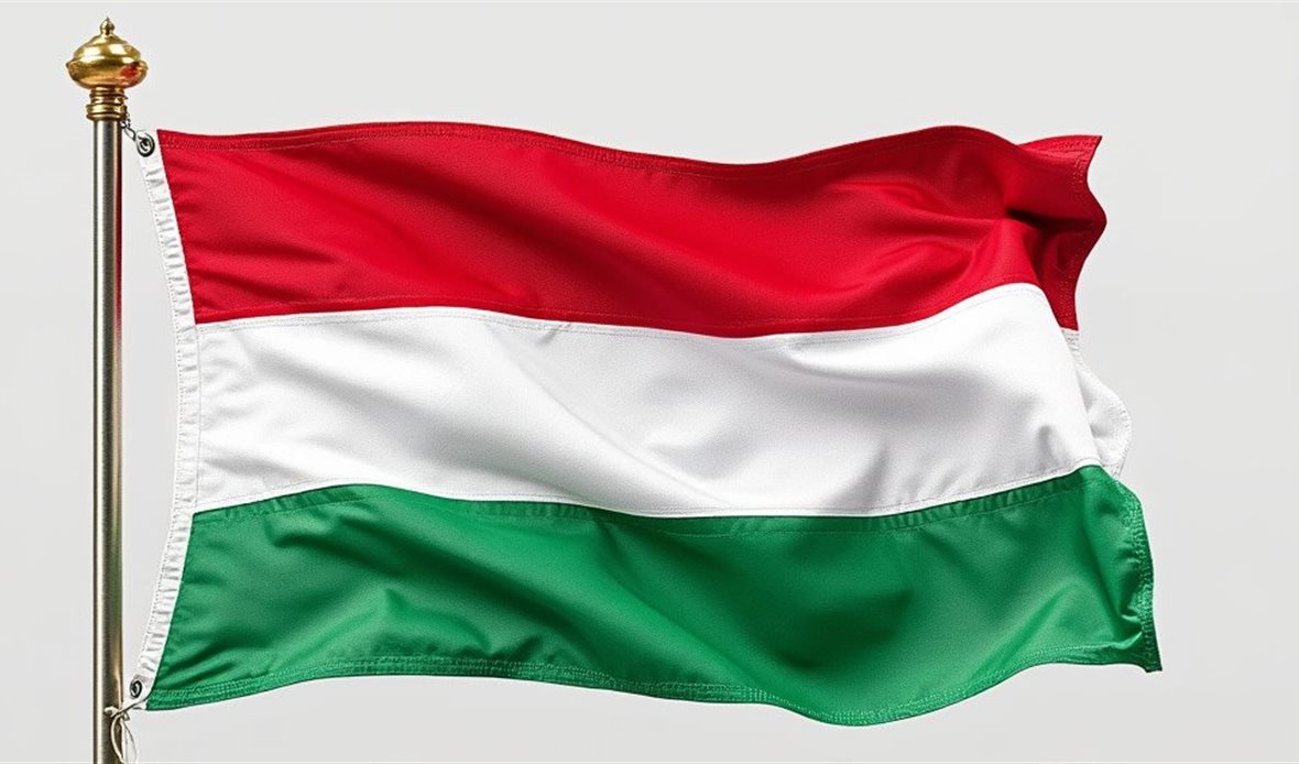 علم المجر