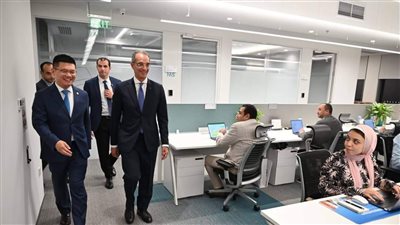وزير الاتصالات يفتتح مقر جديد لشركة HUAWEI ضمن استراتيجيتها لتوسيع أعمالها في مصر
