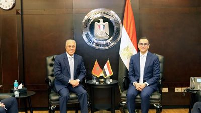 وزير الاستثمار يستقبل السفير المغربي بالقاهرة