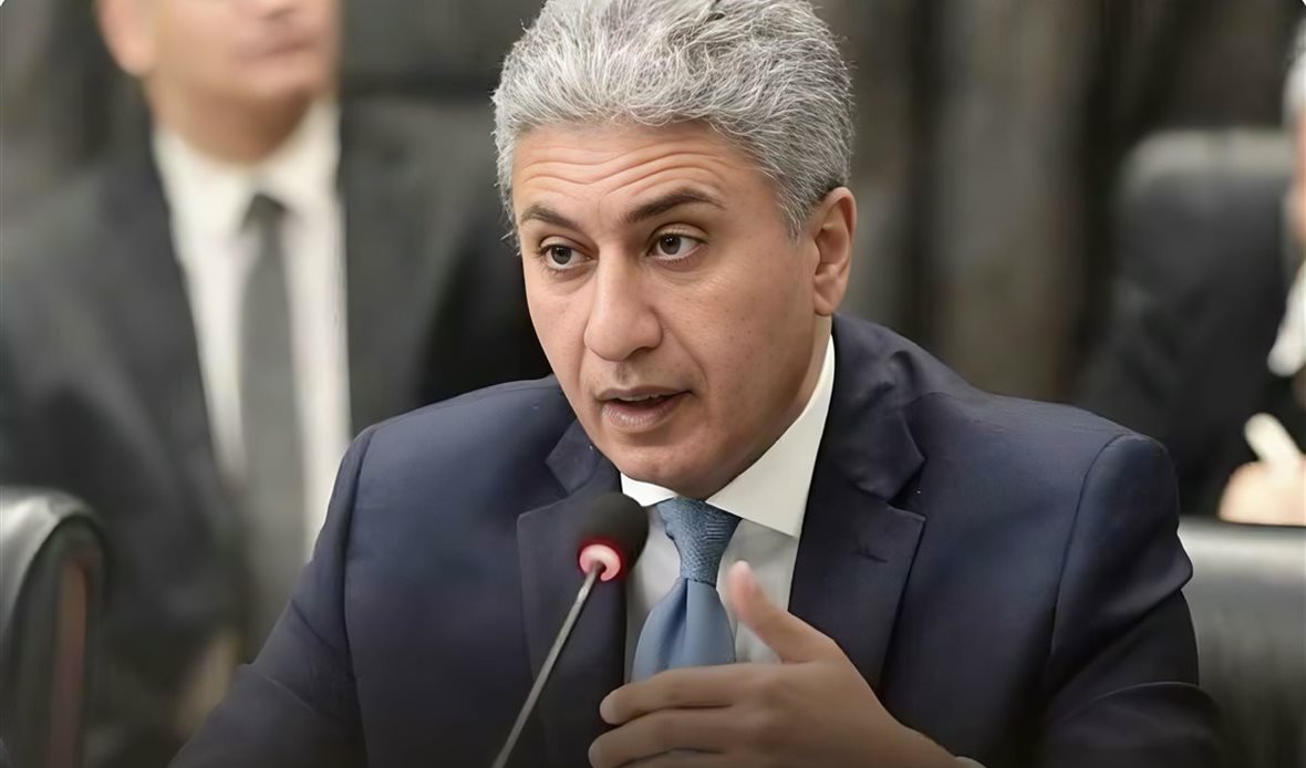 وزير السياحة والآثار