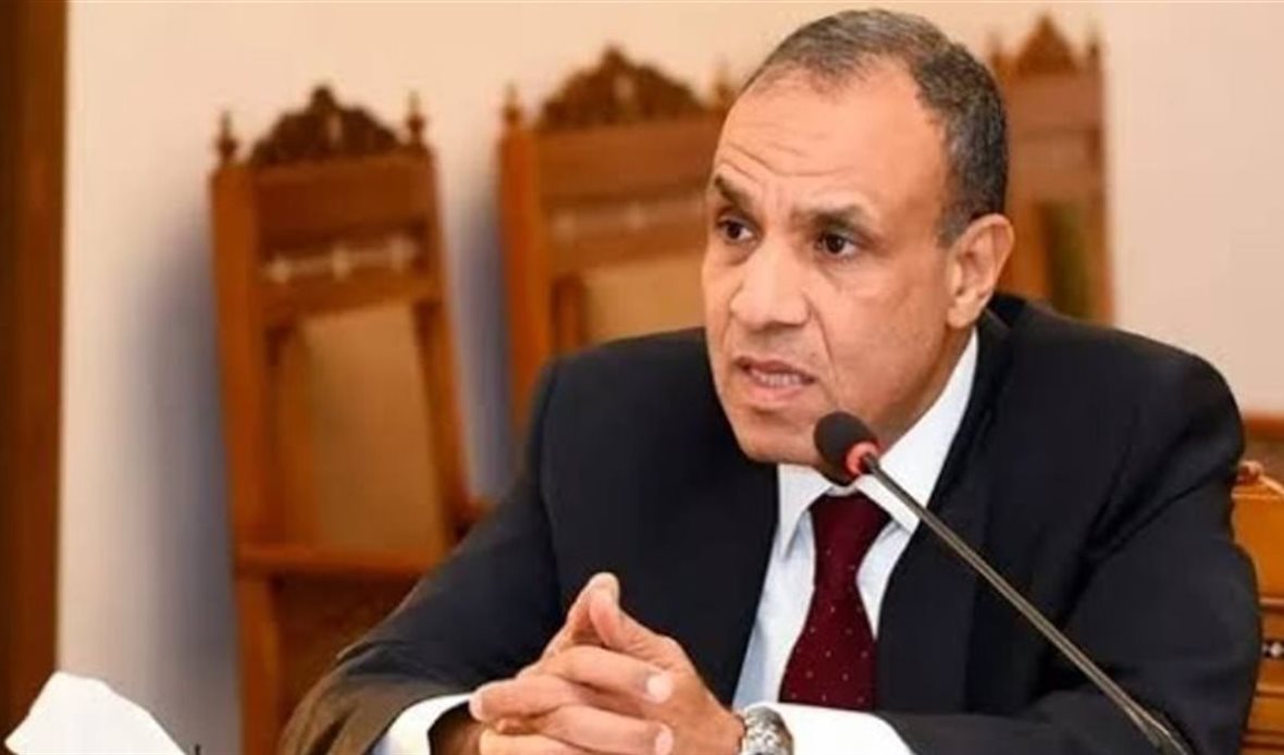 الدكتور بدر عبدالعاطي