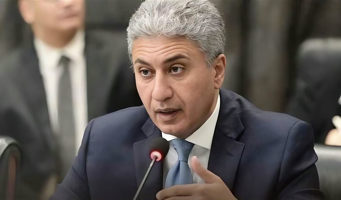 وزير السياحة 