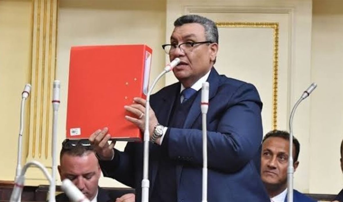 النائب مصطفى سالم