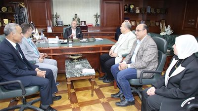 محافظ بني سويف يطلق وحدة قياس رضا المواطنين لتعزيز جودة الخدمات الحكومية