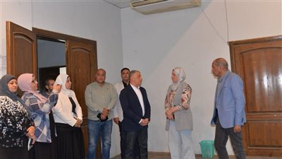 محافظ الإسماعيلية يتابع سير الخدمات الاجتماعية ويؤكد على توفير الدعم للأسر محدودة الدخل