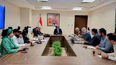نائب وزير الإسكان يترأس اجتماعًا موسعًا لتعظيم الاستفادة من مياه الصرف الصحي المعالج