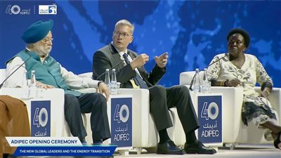 التحول الطاقي والتحديات العالمية في مؤتمر أديبك 2024: المهندس كريم بدوي يدعو لدعم التكنولوجيا في الطاقة النظيفة