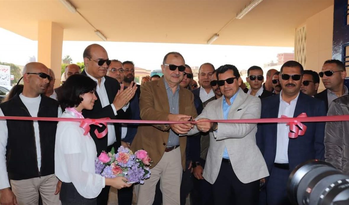 خلال افتتاح أعمال