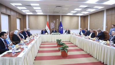 مصر تواجه أزمة الدواء باستراتيجية شاملة لتوطين الصناعة وتحقيق الاكتفاء الذاتي