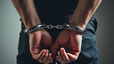 ضبط شخص حاول الاعتداء على طفلة تبلغ من العمر 8 سنوات داخل حمام عمومي في الشرقية