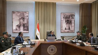 رئيس الوزراء يتابع موقف المشروعات المنفذة من جانب الهيئة الهندسية للقوات المسلحة