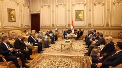 رئيس هيئة قناة السويس يناقش تعديلات قوانين الملاحة البحرية مع مجلس الشيوخ