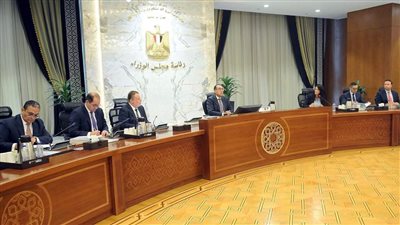 رئيس الوزراء يترأس اجتماع لجنة الدين الخارجي وتنظيم الاقتراض