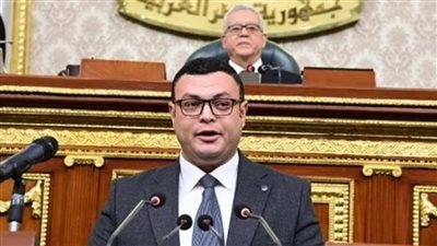 وزير الإسكان: نعمل على تنفيذ استراتيجية شاملة لتنظيم النمو السكانى