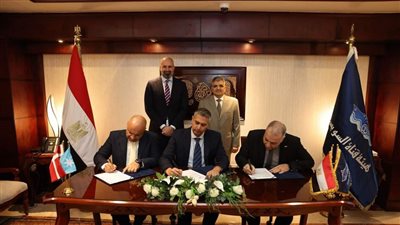 الفريق أسامة ربيع يشهد توقيع عقد تعاون مع شركة ميرسك للتدريب